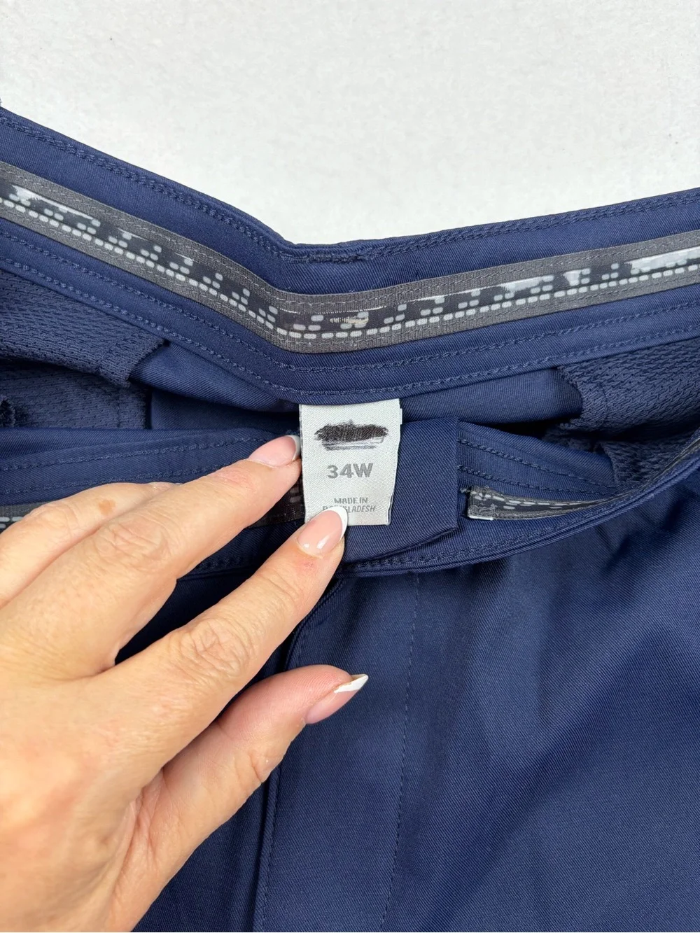 BCG Men's Navy Blue Performance Golf Shorts - Size 34